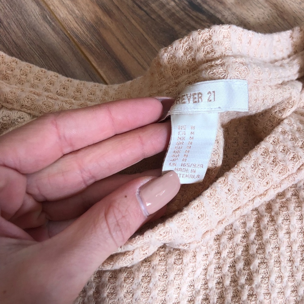 Forever 21 Waffle long sleeve - Picture 2 of 3